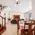 Krishan - Private Pool Vakantiehuis Albufeira