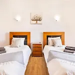 Krishan - Private Pool Vakantiehuis *