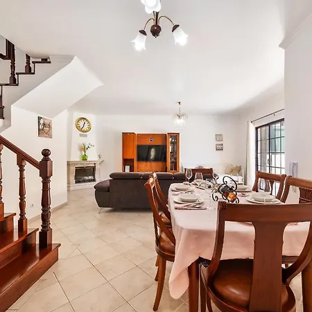 Krishan - Private Pool Ferienhaus Albufeira